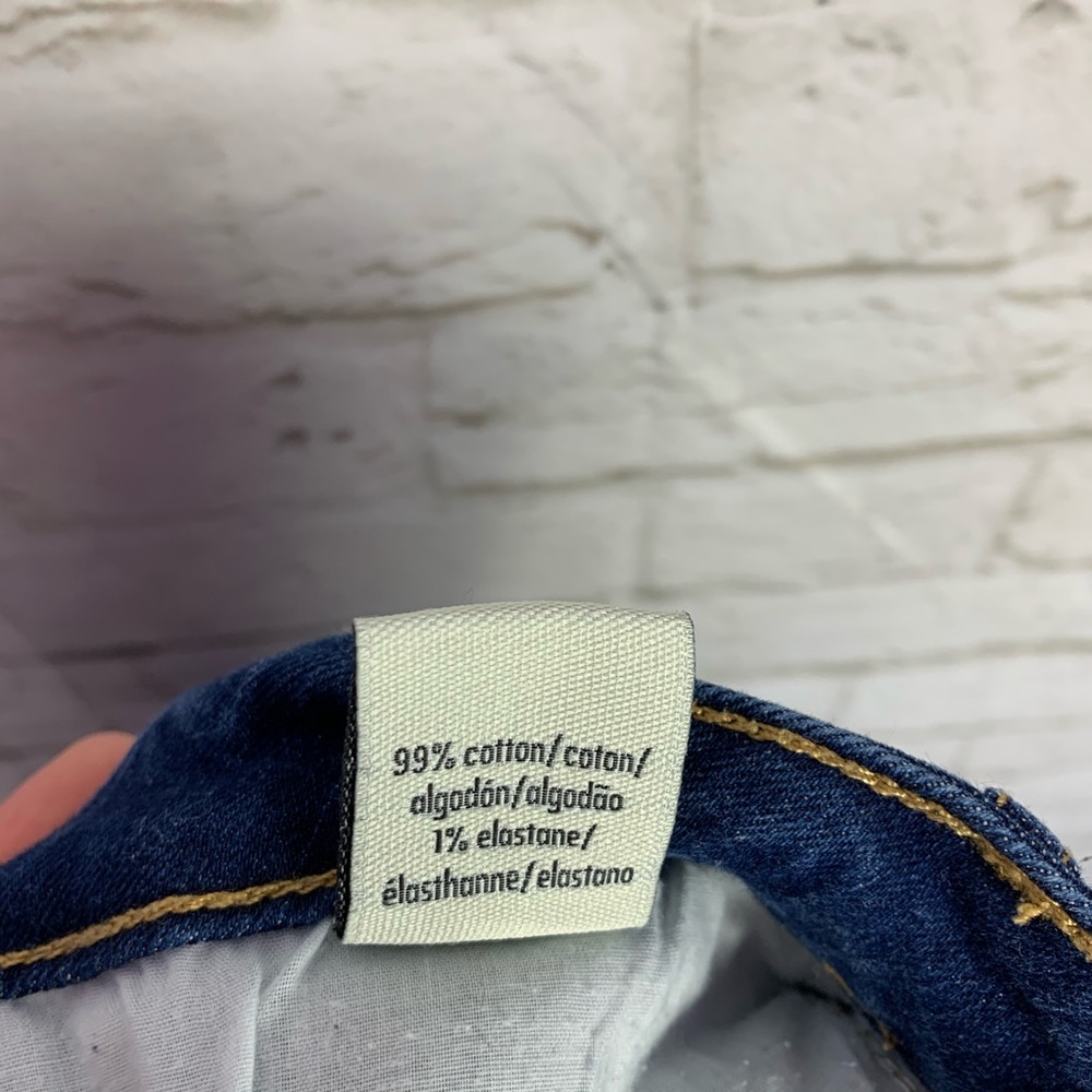 Calvin Klein Jeans MediumWash MidRise Denim Capris - Picture 6 of 6